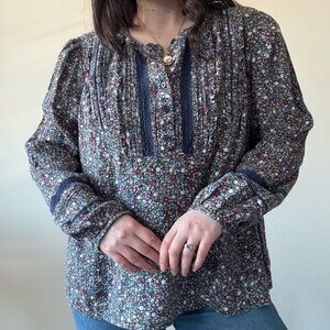 Wonderly Navy Floral Pintuck Lace-Trim Blouse